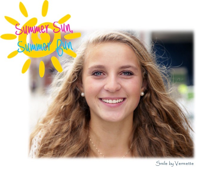 Girl smilng